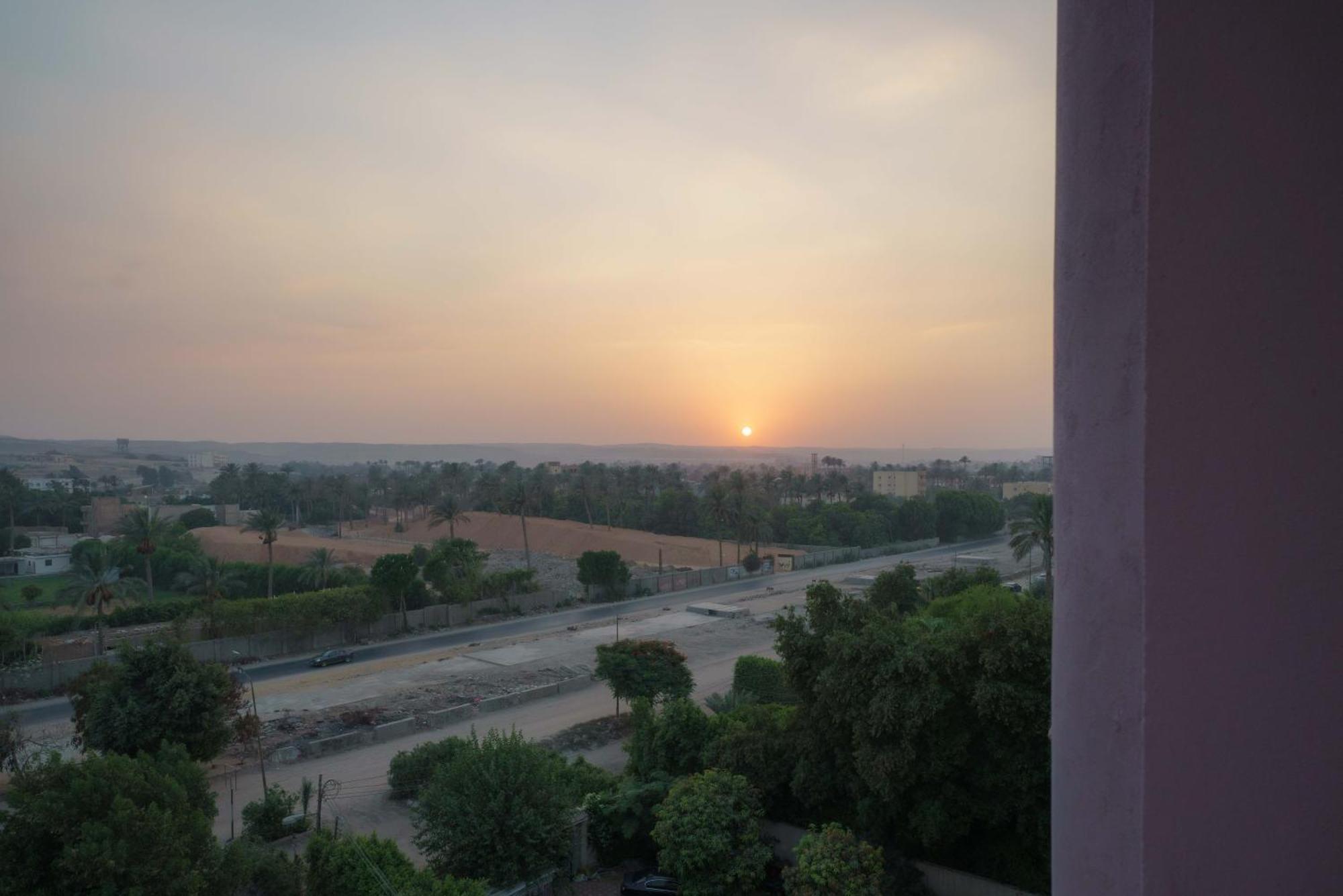 Pyramids Sunshine View Hotel Kafret el-Gabal Exterior foto
